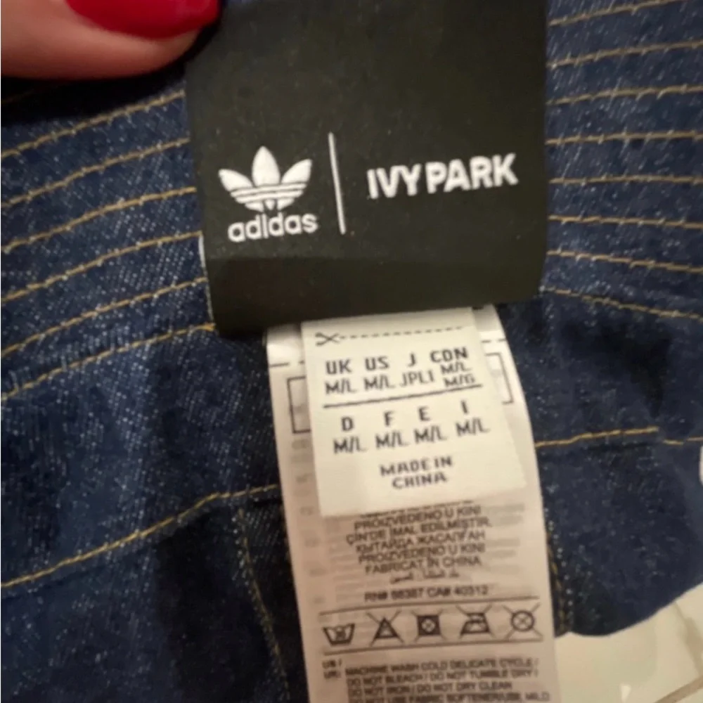 IVY PARK Blue Patterned Bucket Hat - Picture 4 of 6